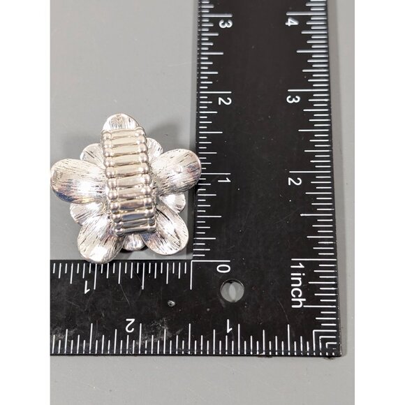 Silver Tone Gray Rhinestone Flower Cocktail Ring Size 7 Statement Bold Stretch - Picture 8 of 8